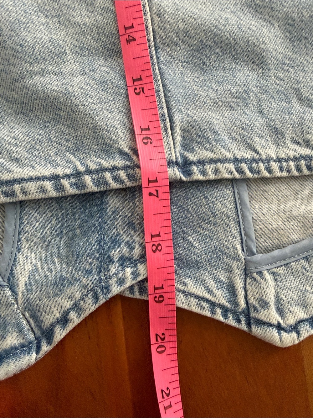 NWT Gap UltraSoft Denim Crop Vest in Light Wash - Picture 13 of 14